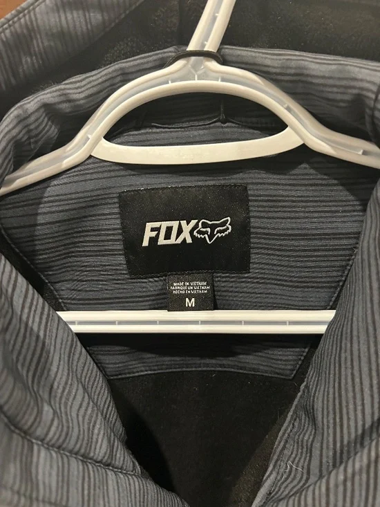 M size Women’s Fox Spring/Fall jacket - Picture 3 of 3